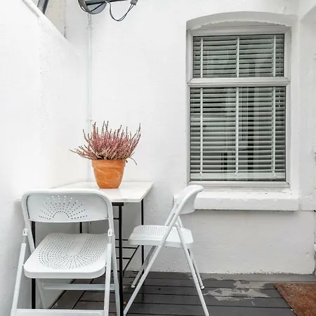 Holiday home Stunning City House - With Bikes *